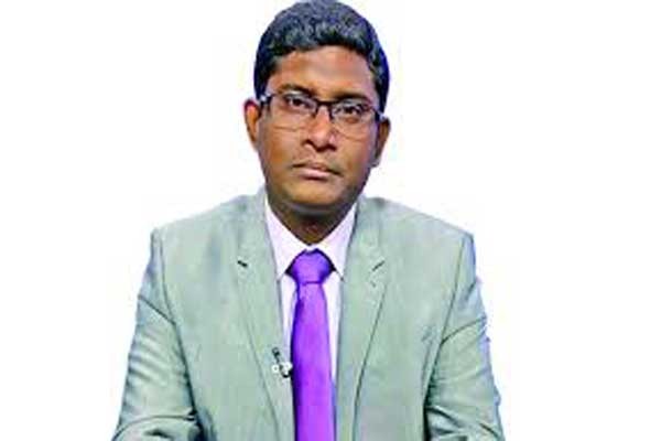 এমপির সহযোগিতায় কৃষকের মাঝে ধান কাটা মেশিন বিতরণ