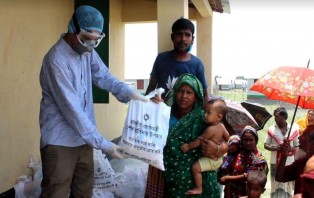 সদরপুরে প্রধানমন্ত্রীর উপহার হিসেবে শিশু খাদ্য বিতরণ