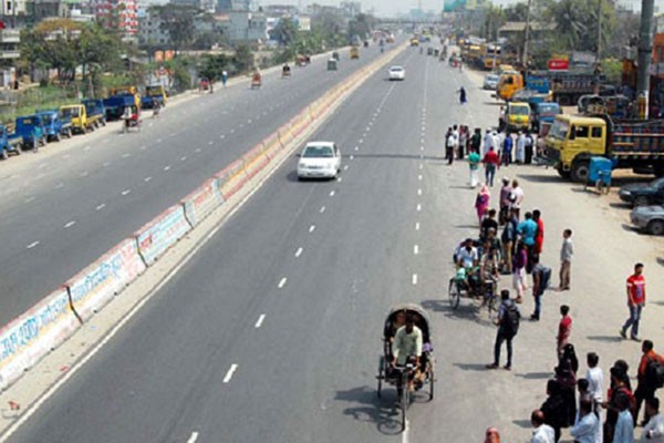 সারা দেশে ৩০ মে পর্যন্ত গণপরিবহন বন্ধ