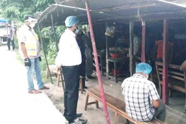 সালথায় মাস্ক ব্যবহার না করায় ১৪ জনকে জরিমানা