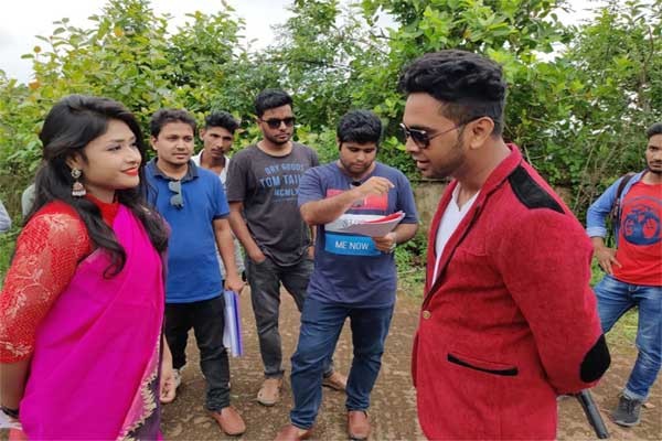 কোরবানির ঈদে আসছে "রক্ত গোলাপ"