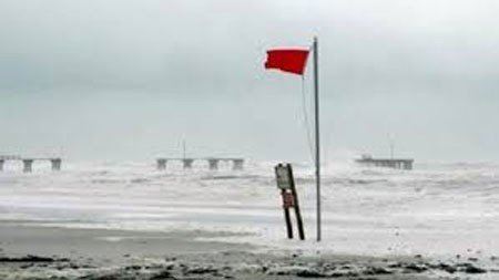 সমুদ্রবন্দরে ৩ নম্বর সতর্ক সংকেত