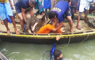 বুড়িগঙ্গায় ৩০ জনের লাশ উদ্ধার, এখনও অভিযান অব্যাহত