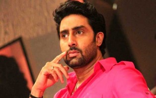 অমিতাভের পর করোনায় আক্রান্ত অভিষেক বচ্চন