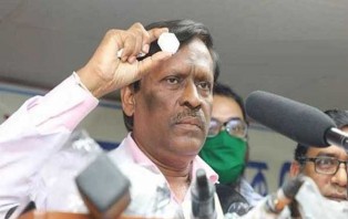 আমি ভয় পাচ্ছি দেশে পানিতে করোনা ছড়াচ্ছে কি না: ড. বিজন শীল