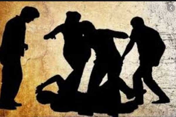 আসামে গরুচোর সন্দেহে তিন বাংলাদেশিকে পিটিয়ে হত্যা
