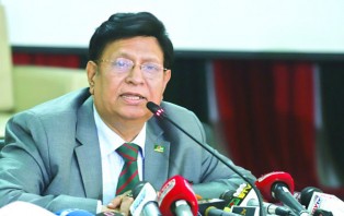 পোশাক শিল্পের নতুন বাজার খোঁজার তাগিদ পররাষ্ট্রমন্ত্রীর