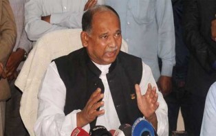 'জীবনযাত্রা স্বাভাবিক হলেই ট্রেনের ভাড়া বাড়ানোর সিদ্ধান্ত'
