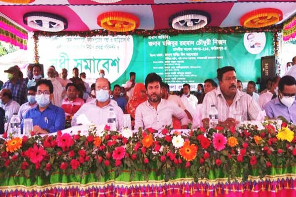 ফরিদপুরের আড়িয়াল খাঁ নদের ভাঙ্গন পরিদর্শন করলেন সাংসদ ও সচিব