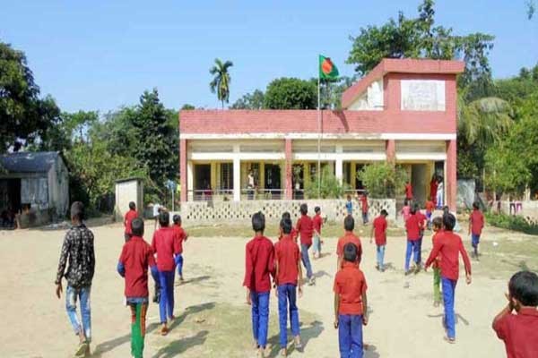 স্কুল খুললে পালাক্রমে ক্লাস নেয়া হবে : প্রাথমিক ও গণশিক্ষা সচিব