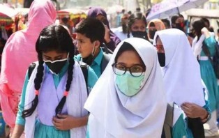 'শিক্ষাপ্রতিষ্ঠান আংশিকভাবে খুলে দেওয়ার কোনো সুযোগ নেই'