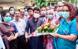 সদরপুরে উপজেলা স্বাস্থ্য কমপ্লেক্স পরিদর্শন ও মতবিনিময় সভা