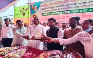 জাফরউল্যার ঘোষিত নৌকার প্রার্থী সোনার নৌকা দিয়ে যোগ দিলেন নিক্সন শিবিরে