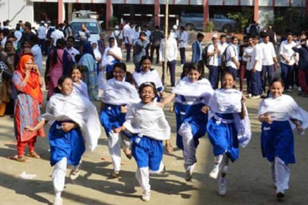 ফের বাড়ছে শিক্ষাপ্রতিষ্ঠানের ছুটি