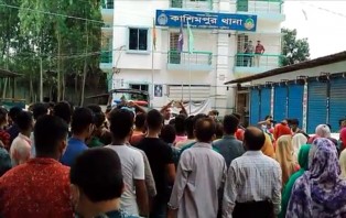 গার্মেন্ট শ্রমিককে রাস্তা থেকে তুলে নিয়ে পালাক্রমে ধর্ষণ