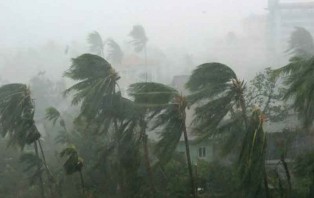 আজও বৃষ্টি হবে সারা দেশে, কাল থেকে উন্নতি