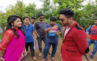 আগামীকাল আসছে রক্ত গোলাপ