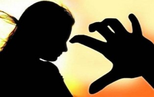 পান খাওয়ার অজুহাতে ২ সন্তানের জননী কে ধর্ষণ পল্লী চিকিৎসকের