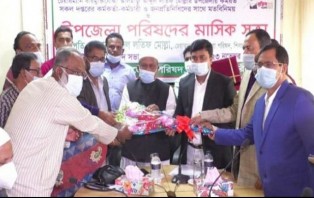 নব নির্বাচিত শিবচর উপজেলা চেয়ারম্যানের দায়িত্ব গ্রহণ