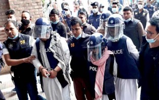 বঙ্গবন্ধুর ভাস্কর্য ভাঙচুর: দুই ছাত্রের ৫ দিন ও ২ শিক্ষকের ৪ দিনের রিমান্ড মঞ্জুর