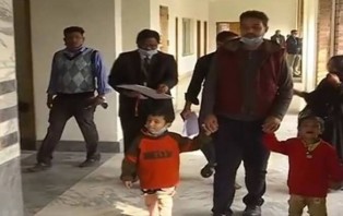সেই দুই শিশুর মা জামিন পেলেও কারাগারে বাবা