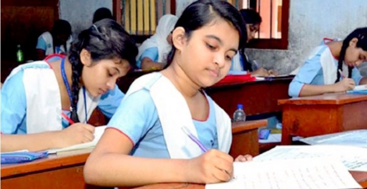 রাজধানীর অনেক স্কুলে শূন্য আসনে শিক্ষার্থী সংকট