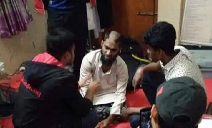 ছাত্রকে বলাৎকারের অভিযোগে মাদ্রাসা শিক্ষক গ্রেপ্তার
