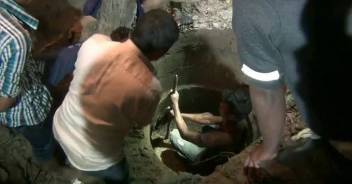 ১১ মাস পর প্রেমিকের সেফটিক ট্যাংক থেকে স্কুলছাত্রীর লাশ উদ্ধার