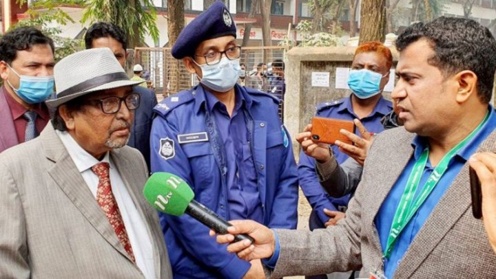 একটি কেন্দ্র ছাড়া ধানের শীষের এজেন্ট দেখিনি : সাভারে ইসি মাহবুব তালুকদার