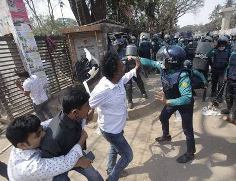 প্রেস ক্লাবের সামনে পুলিশ-ছাত্রদল সংঘর্ষ ঘটনায় মামলা