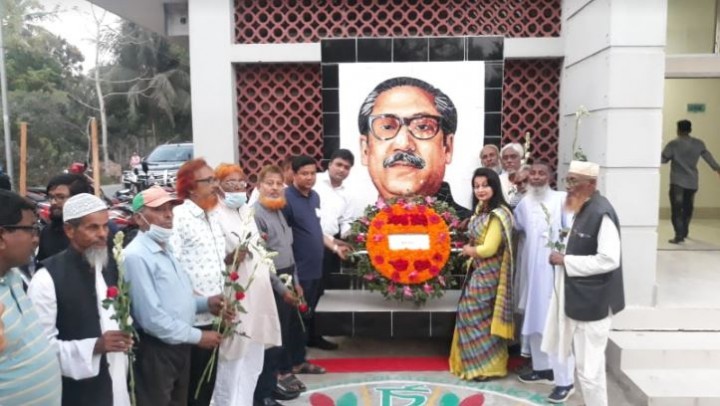 সালথায় বীর মু‌ক্তি‌যোদ্ধা‌দের নি‌য়ে উত্তাল মার্চ‌কে বরণ ও স্মৃতিচারণমূলক অনুষ্ঠান