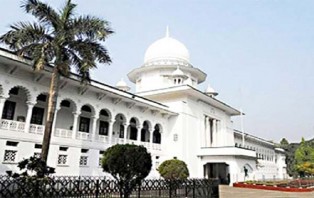 ট্রেনে নারীদের বিশেষ কামরা নয় কেন: হাইকোর্ট
