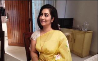 অন্তরঙ্গ ভিডিও ভাইরালের ভয় দেখিয়ে ২৮ জনকে বিয়ে করেন স্বর্ণা