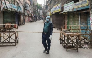 করোনা রোধে মাঠে নামছে পুলিশ