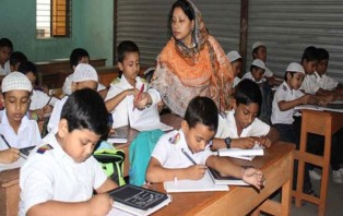 দেশে ৫৪ হাজার শিক্ষক নিয়োগে বিজ্ঞপ্তি 