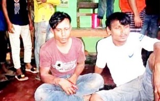 শিশুকে তুলে নিয়ে ধর্ষণ, আটক ২