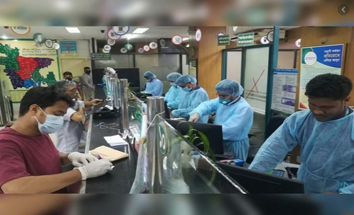 ব্যাংক লেনদেনের সময় বাড়ল