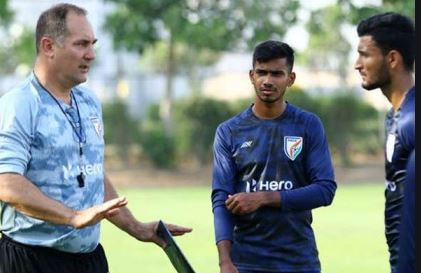 বাংলাদেশ দলকে বিরক্তিকর বললেন ভারতের কোচ