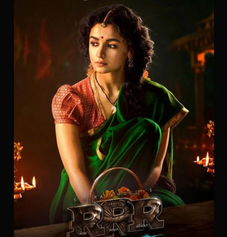 এক গানে তিন কোটি রুপি