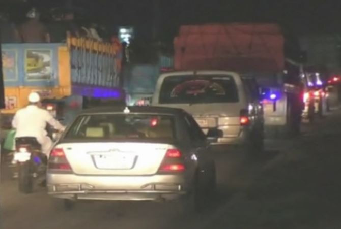 ঢাকা-টাঙ্গাইল মহাসড়কে ১৩ কিলোমিটার যানজট 