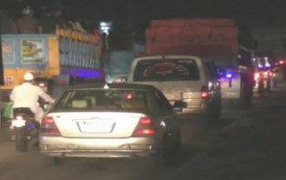 ঢাকা-টাঙ্গাইল মহাসড়কে ১৩ কিলোমিটার যানজট 