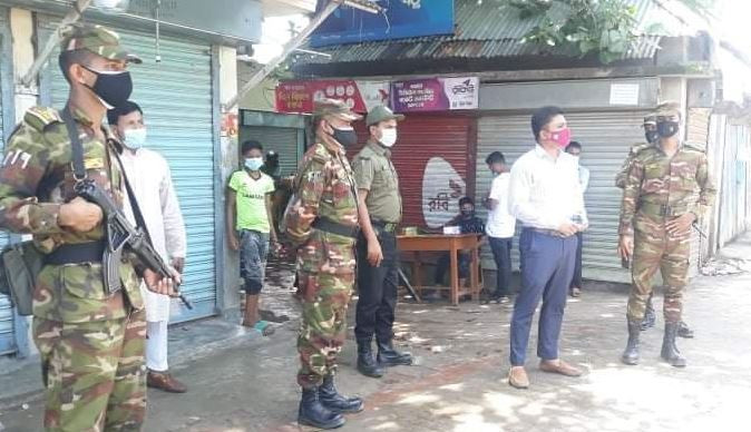 লকডাউনের পঞ্চম দিন: সালথায় কঠোর অবস্থানে আইনশৃঙ্খলা বাহিনী