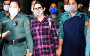 আদালতে পরীমণি