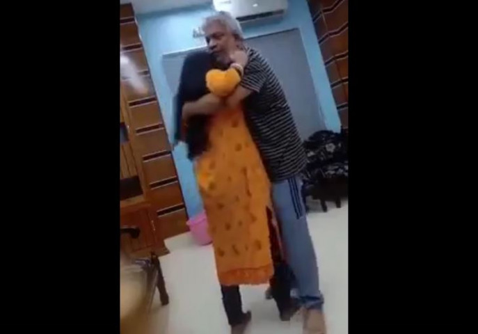 আপত্তিকর ভিডিও ফাঁস: আ.লীগ নেতা চিত্ত রঞ্জনের নামে মামলা (ভিডিও)