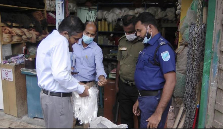 সদরপুরে ভ্রাম্যমান আদালতের অভিযানে দুই ব্যবসায়ীকে জরিমানা