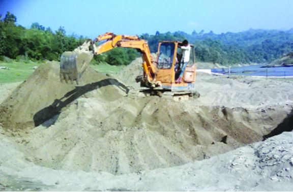 সাঙ্গু নদীতে বালু উত্তোলনকে কেন্দ্র করে সংঘর্ষ, গুলিবিদ্ধ ৯