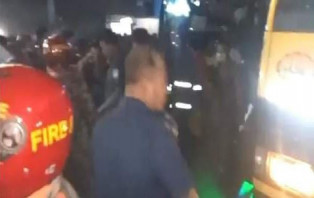 গোবিন্দগঞ্জে মহাসড়ক পারাপারের সময় ট্রাক চাপায় মা ও ছেলের মৃত্যু