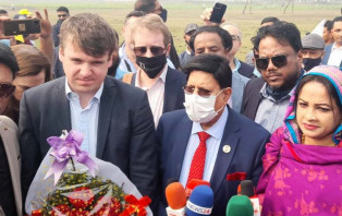 আমেরিকায় বছরে লক্ষাধিক লোক মিসিং হয় : পররাষ্ট্রমন্ত্রী