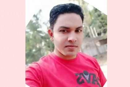 পেশকারের বিরুদ্ধে পরকীয়ার অভিযোগ, স্ত্রীর মামলা