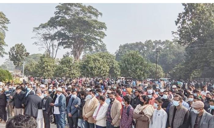 ট্রাকচাপায় রাবি ছাত্র নিহত: জানাজায় শিক্ষক-সহপাঠীদের ঢল